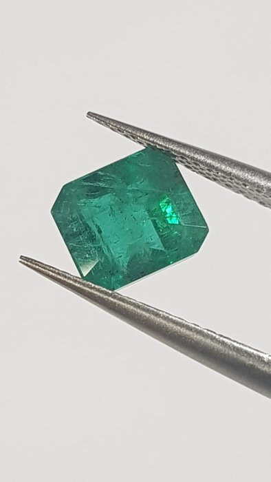 1 pcs Verde Smarald - 2.01 ct