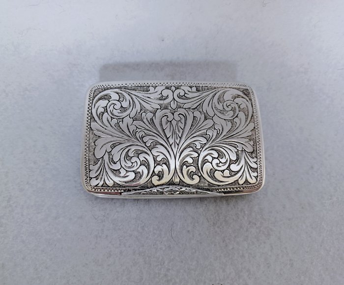 Hand engraved - Doos - .800 zilver
