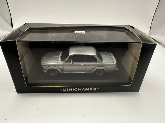 MiniChamps 1:43 - 1 - 模型運動車 - Bmw 2002