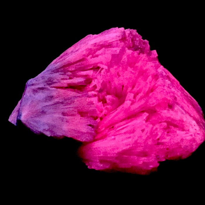 FLUORESZIERENDES OBERTEIL -> perfekter Strontium-Aragonit, klassische Lokalität - Höhe: 7 cm - Breite: 6 cm- 110 g