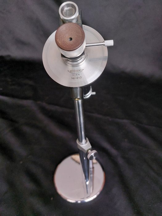 Medyczny przyrząd optyczny - Reichert Refractometer No 4843