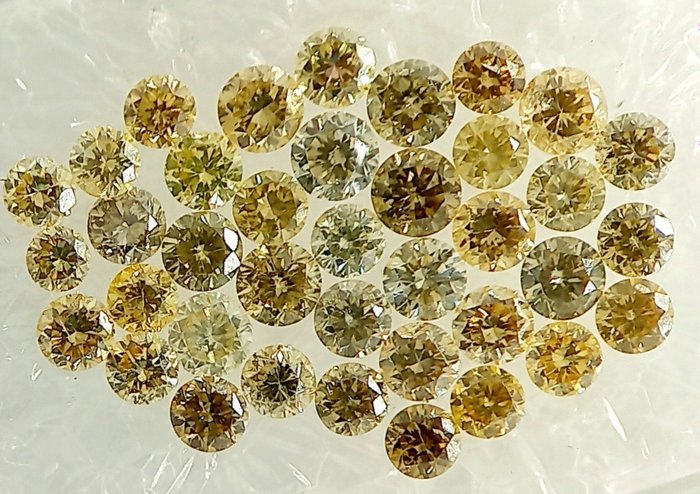38 pcs Diamanter - 1.05 ct - Brilliant - tjusig brun- och grönaktig gul - I1, SI1, No reserve!
