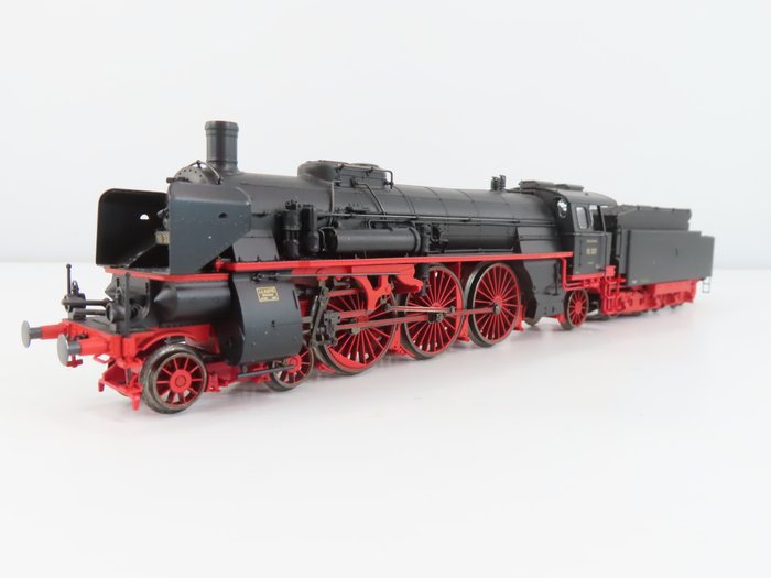 Märklin H0 - 39020 - Locomotora de vapor con ténder (1) - BR 18.3 "Sonido completo" - DRG