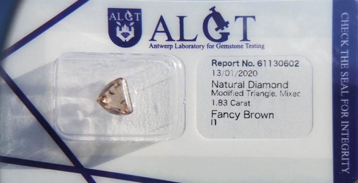 1 pcs Diamant - 1.83 ct - Triangel - Fancy braun - I1