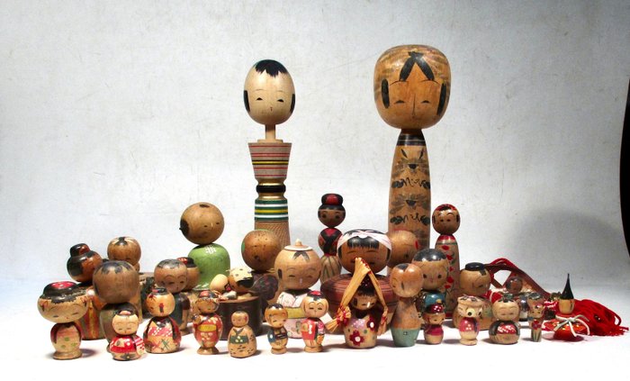 unknown  - Bambola 35 mixed Vintage Kokeshi dolls - 1960-1970 - Giappone