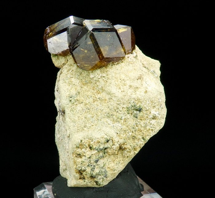 鈣鐵榴石石榴石 - Diakon，凱斯，馬裡 - 高度: 6.3 cm - 闊度: 4.8 cm- 118 g