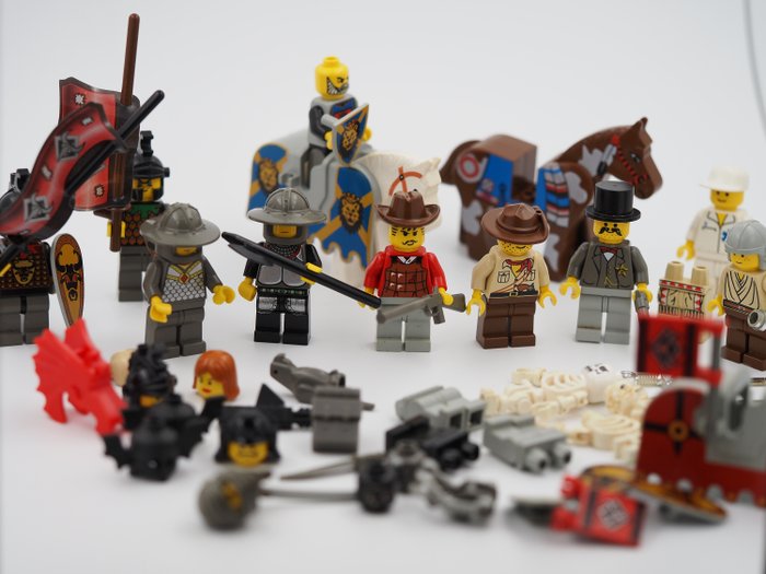 Lego - Early Lego minifigures - Ninja, Knights ect. 1st releases - 1990-2000