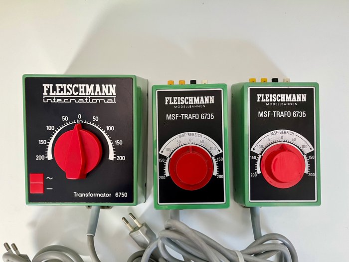 Fleischmann H0 - 6735 (2x) / 6750 - Transformer (3)