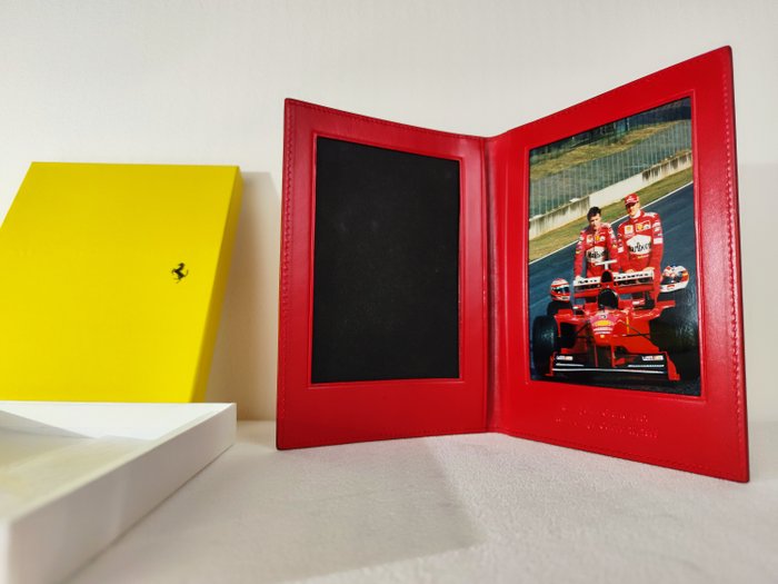 Album photo Ferrari by schedoni Michael Schumacher F1 1999 Malaysie grand prix - 1999