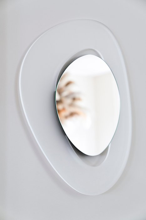 Pon Design Laura Gaiteiro - 墙面镜子  - 媒体镜