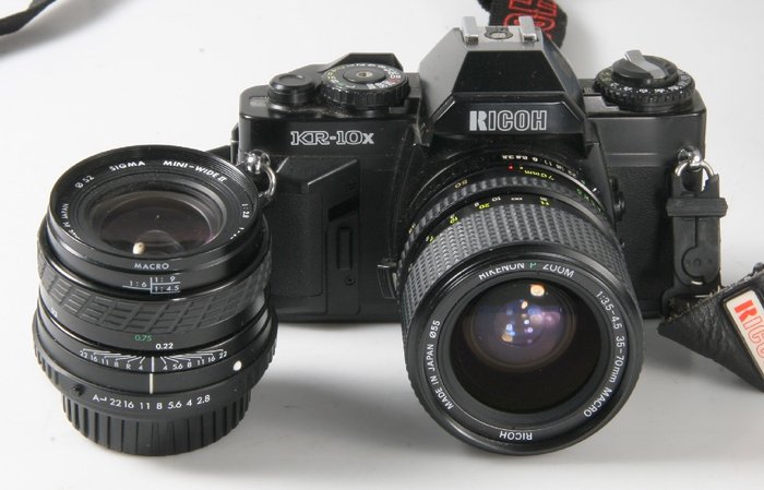 Ricoh KR-10x + Rikenon P Zoom 35-70 mm + Sigma 28 mm - Cámara réflex objetivo único (SLR)