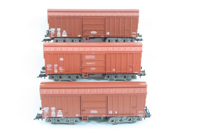 Fleischmann H0轨 - 5388/5392 - 模型火车货运车厢 (3) - 3 KKks/Taes 型平顶货车 - DB