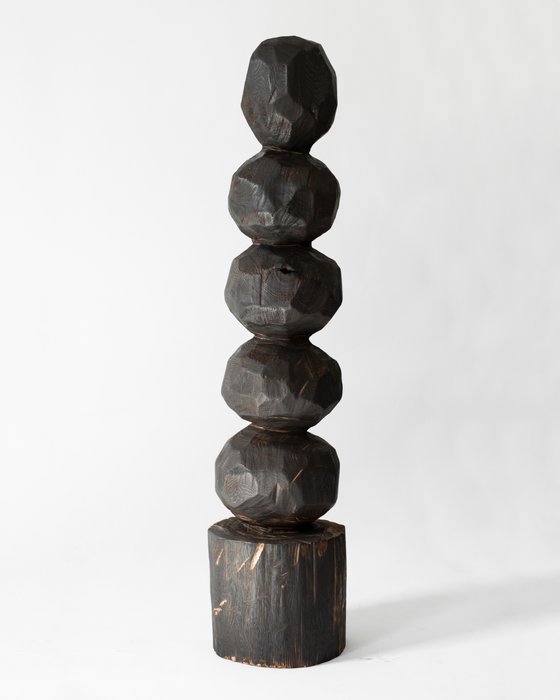 R. Khavro - 雕刻, Large Column - Unique - 112 cm - 木, 楓木 - 2024