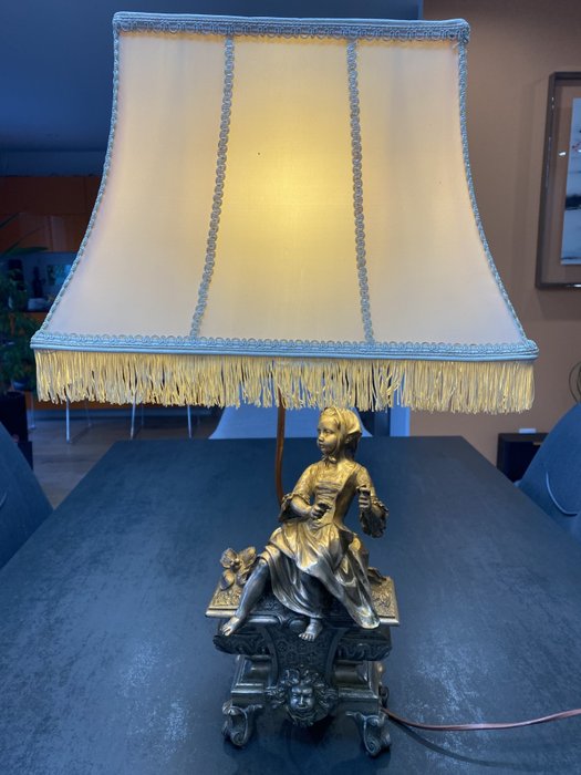 Lampe - Bronze (doré/argenté/patiné/peint à froid)
