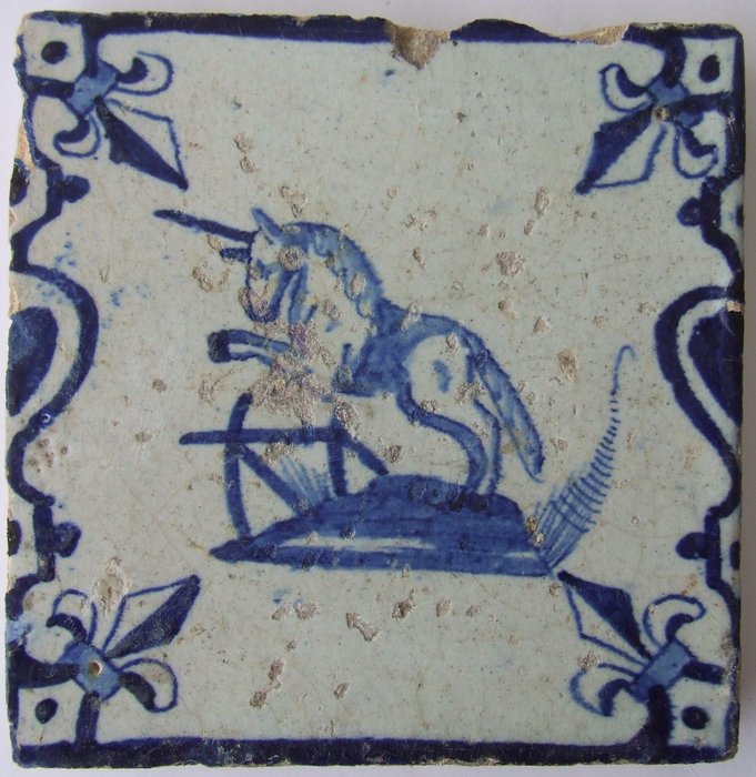 Tegel - Kandelabertegel met een Eenhoorn - 1600-1650 