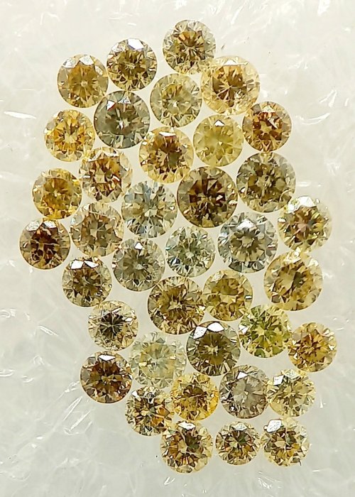 38 pcs Diamanten – 1.05 ct – Briljant – fancy bruinachtig groenachtig geel – P1, SI1, No reserve!
