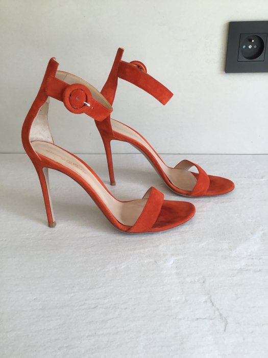 Gianvito Rossi - Chaussures à bouts ouverts - Taille : Shoes / EU 39