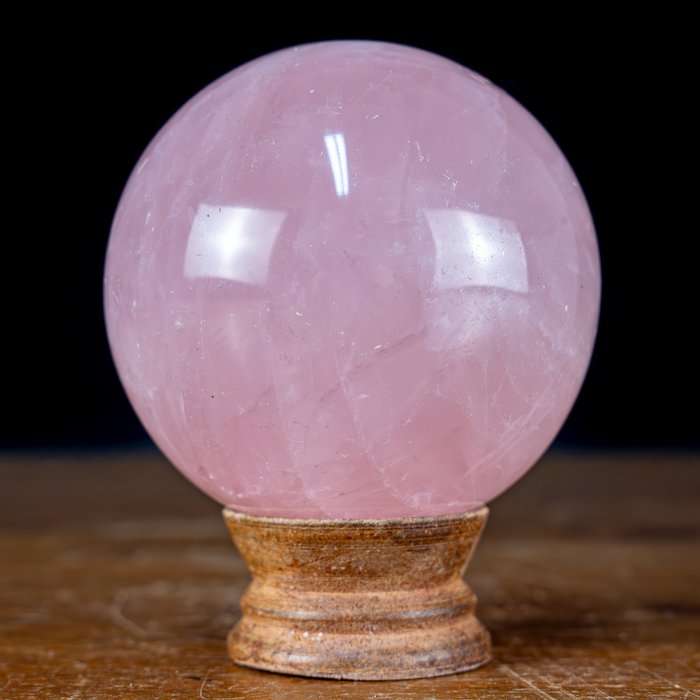 *Nuevo hallazgo* Hermoso cuarzo rosa natural Esfera, de Brasil- 689.51 g