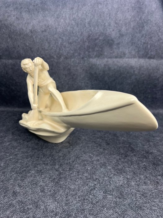 Jihokera Bechyně - Figurin - Canoeist - Brussels style design - 50cm - Keramik