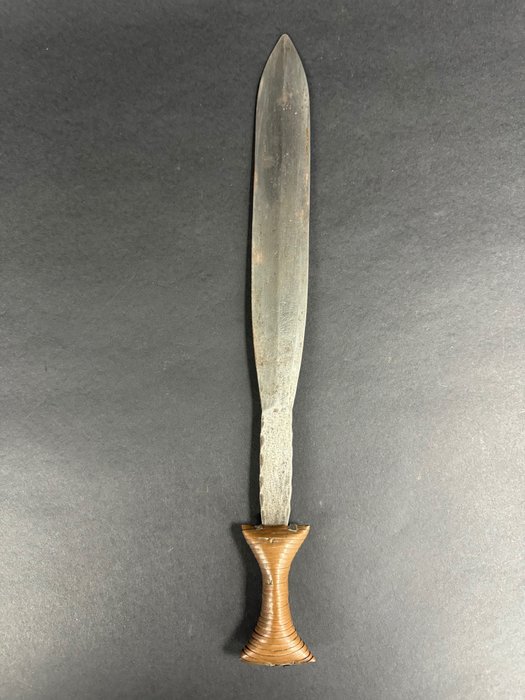 Épée courte - Boa - Zandé - République démocratique du Congo