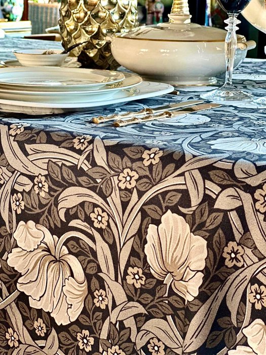Art deco -tyylinen painettu pöytäliina suurille pöydille, kukkaprintti. 2,70 x 1,80 - Pöytäliina  - 270 cm - 180 cm