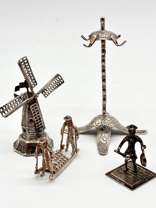 No reserve-Vier handgemaakte Hollands zilveren miniaturen - Oa.Gebroeders Niekerk - Miniature figurine -  (4) - Sølv