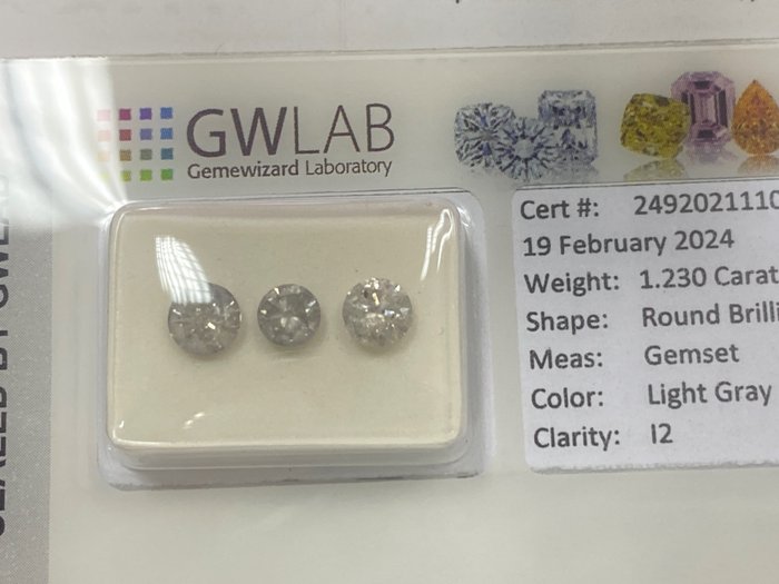 3 pcs Diamonds - 1.23 ct - Round - Light gray - I2, No reserve price