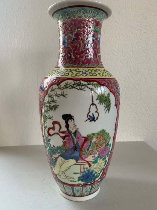 Vase - Porzellan - China  (Ohne Mindestpreis)
