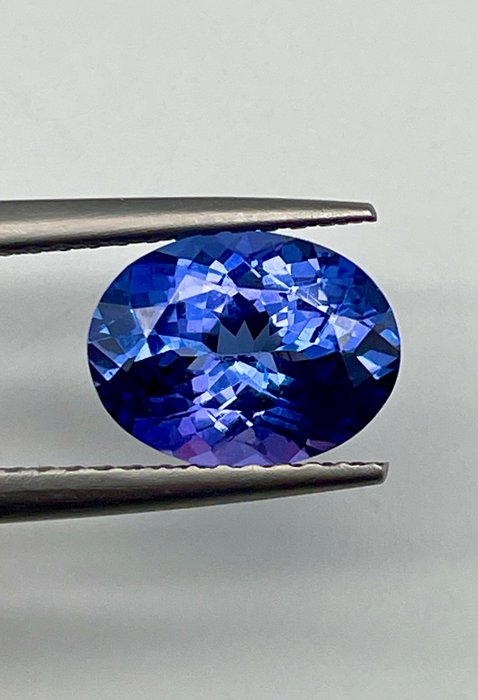 蓝色 坦桑石  - 4.51 ct - 美国宝石研究院（GIA）