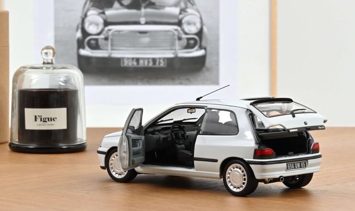 Norev 1:18 - 1 - 模型運動車 - Renault Clio 16S - 1991年