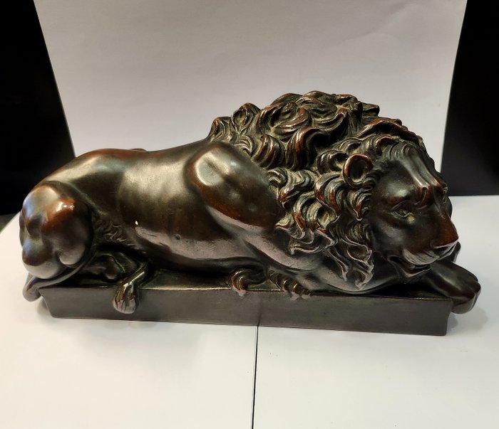 After Canova - 小雕像 - Lion - 27 cm - 2,6 kg - 電鍍成形術