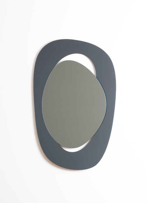 Pon Design Laura Gaiteiro - Veggspeil  - "Shade of Grey"
