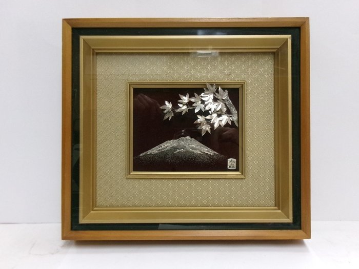 Bilderamme  - Sølv, Dekorasjonsbilde av Mount Fuji og en lønn av Sterling Silver. Kazan Yokokuras arbeid