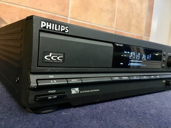 Philips - DCC-300 - Digital Compact Kassett opptaker-spiller