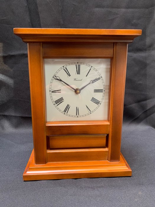 桌钟和座钟 - 现代台钟 - 现代的 - 木材, 橡木 - 2000-2010