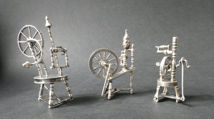 Miniature figurine -  (3) - Sølv