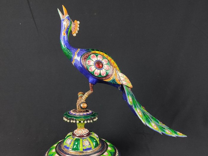 Figura de pavo real esmaltada - Plata - India - primera mitad del siglo XX