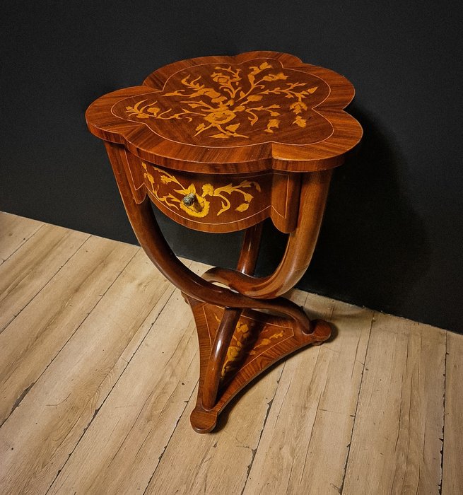 Side table - Wood
