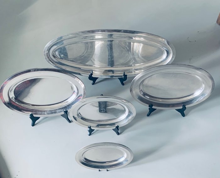 Christofle - Serving plate (5) - A selection of Atlas & Atlante serving dish - Silver-plated
