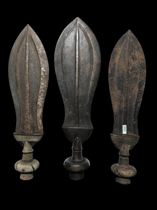 Espada - ikul - Shoowa-Kuba - República Democrática do Congo  (Sem preço de reserva)