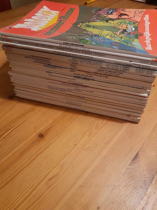 Asterix - 41 Albums + reclame boekjes en bijzondere uitgaven + 53 ansichtkaarten - 41 Album - Primeira edição/reimpressão - 1971/2015