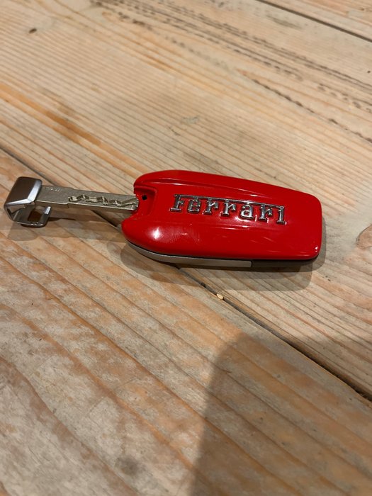 Nyckel - Ferrari - Ferrari 488 GTB sleutel