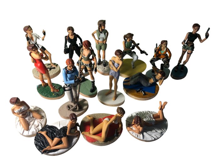 Lara Croft  - Action figure 13 figurines