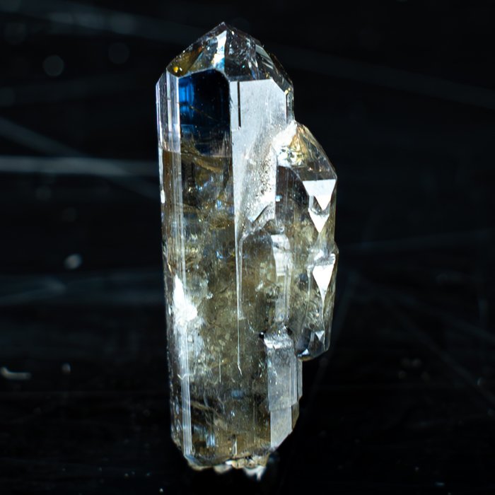 天然多色坦桑石水晶， 未經處理 12.13 克拉- 2.43 g
