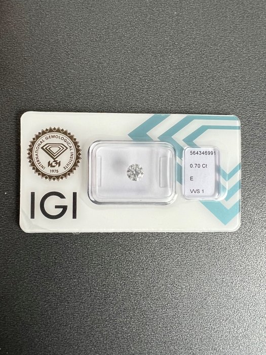 1 pcs Gyémánt  (Természetes)  - 0.70 ct - E - VVS1 - Nemzetközi Gemmológiai Intézet (IGI)