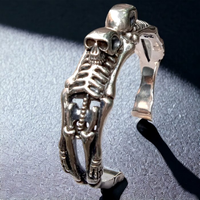 Bracciale con scheletri in argento 925  - Dioramă