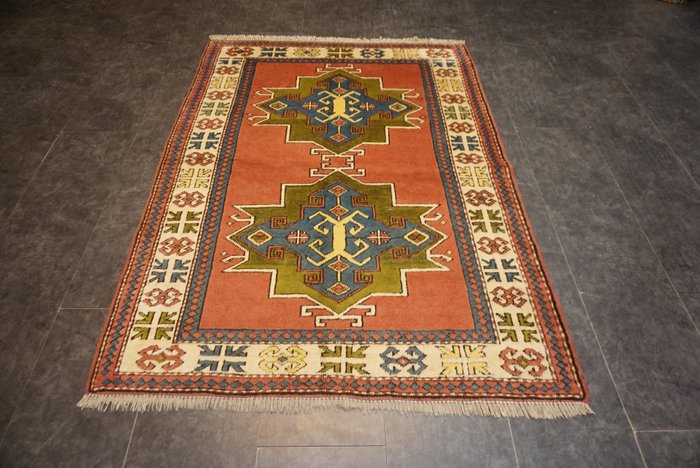 設計師卡爾斯 - 地毯 - 192 cm - 140 cm
