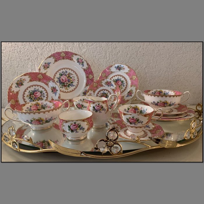 Royal Albert - Dinner service (14) - Lady Carlyle - Porcelain