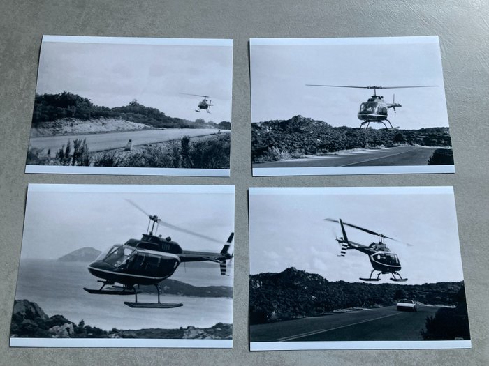 James Bond 007: The Spy Who Loved Me - Rare Lot of 35 photos  - Lotus Esprit S2 chase scenes / Roger Moore