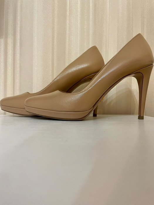 Prada - Heeled shoes - Size: Shoes / EU 38.5